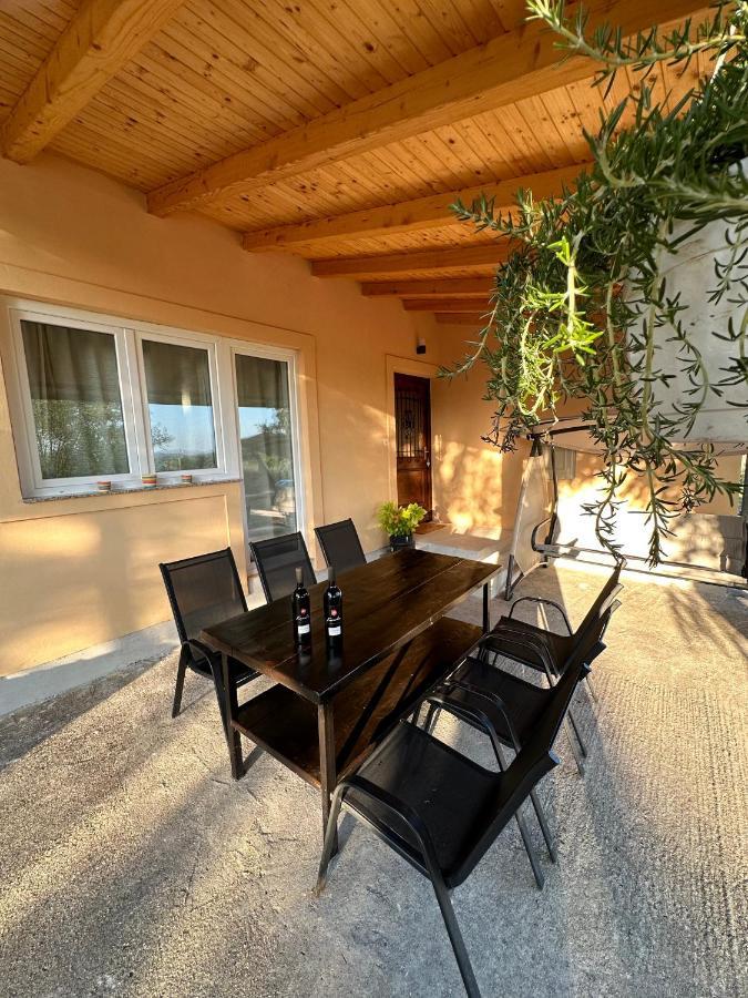 Villa Relax And Unwind: Family-Friendly House Near Zadar In Zagrad Esterno foto